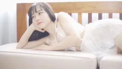 白衣清纯少女被操到高潮迭起,美穴汁液横流爽翻天!