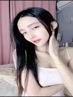 [无码] 虎牙骚妇猫猫爆乳直播 绝美脸蛋狂喷汁